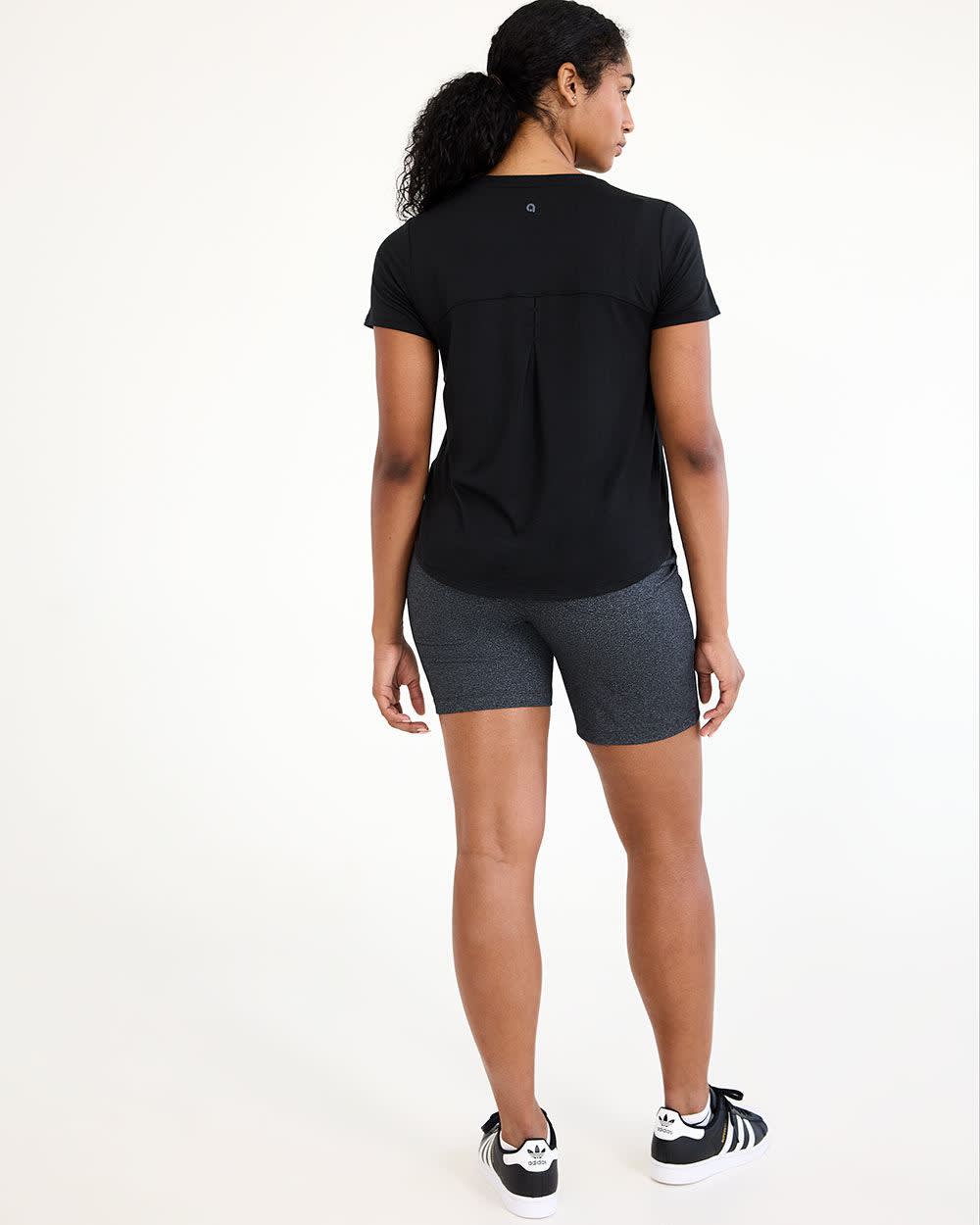 Short-Sleeve Crew-Neck Tee - DRY-LUX (R) Hyba Essentials